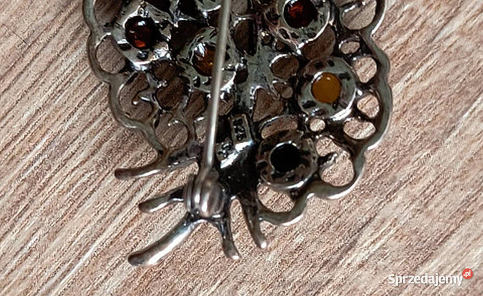 broszka srebrna w kształcie liścia z bursztynami srebro