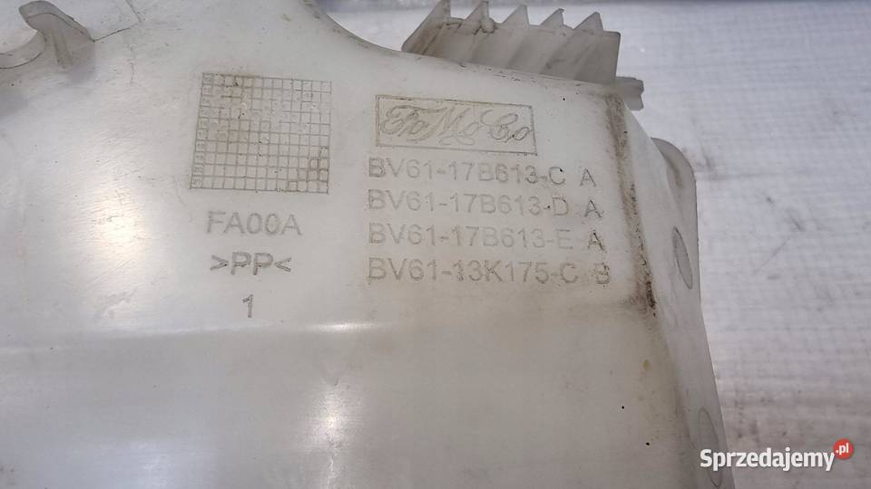 ZBIORNICZEK SPRYSKIWACZY FORD FOCUS MK3 osobowe Zbiorniki płynu do spryskiwaczy