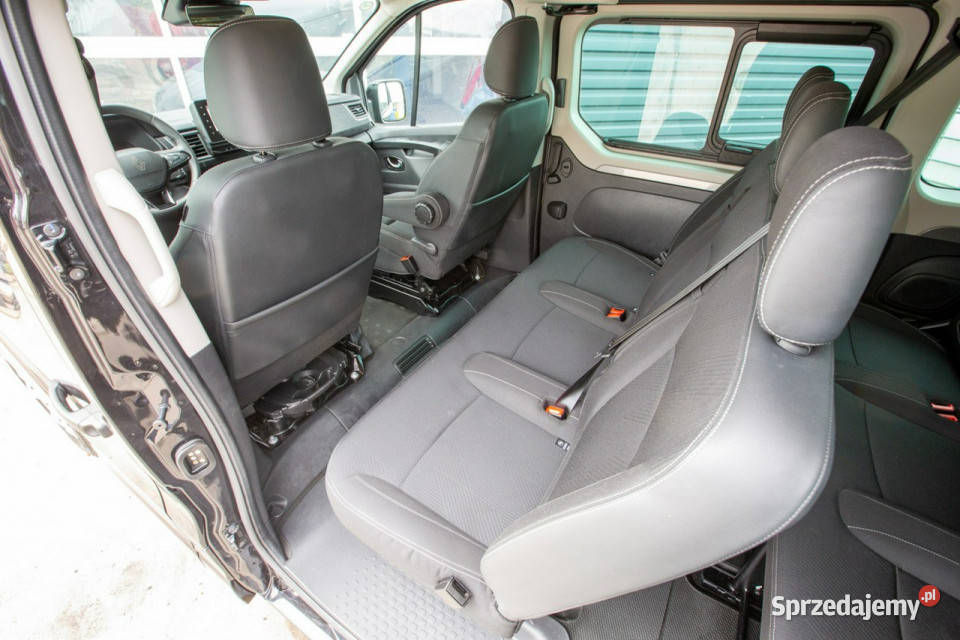 Renault Trafic 8OSÓB DŁUGI L2H1 bogate wielkopolskie Jarocin