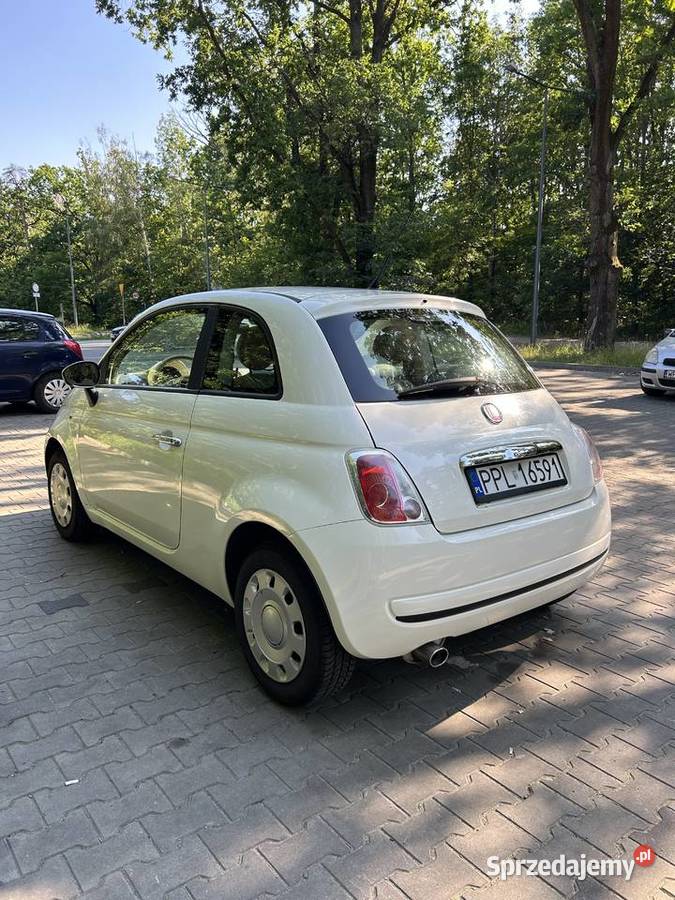 Fiat 500 2009 r 12 benzyna biały 139000 500 Piaseczno