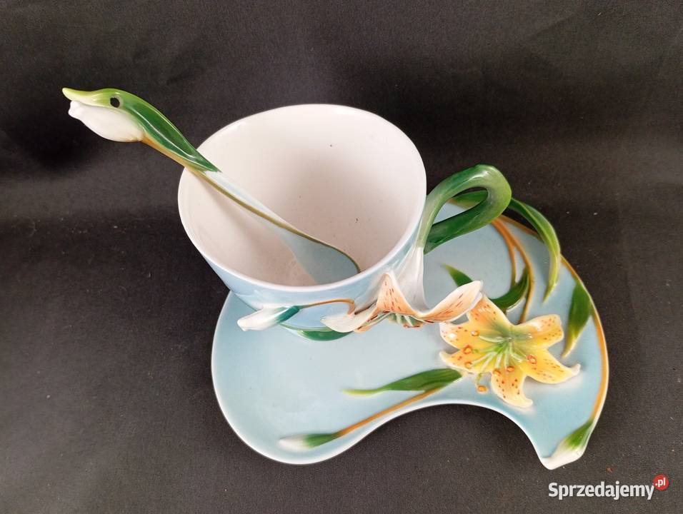 Filiżanka z kwiatkiem Porcelana i szkło sprzedam