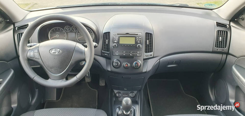 Hyundai i30 zadbane auto Piękny turkusowy centralny zamek i30 Przyszowice