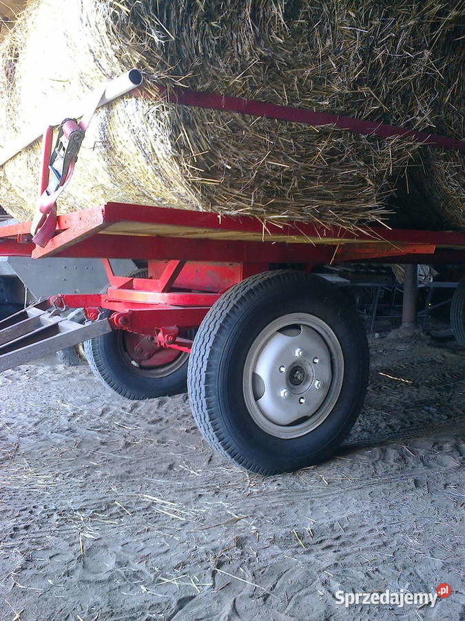 Przyczepalawetana bele na slomę i nie