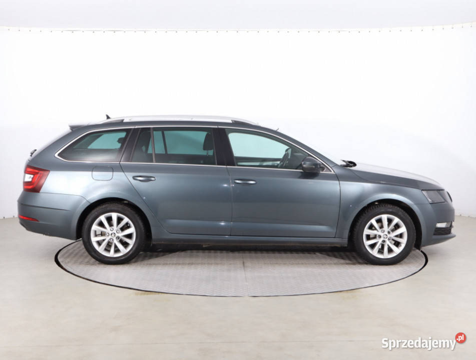 Skoda Octavia 16 TDI Rok produkcji 2018 Piaseczno