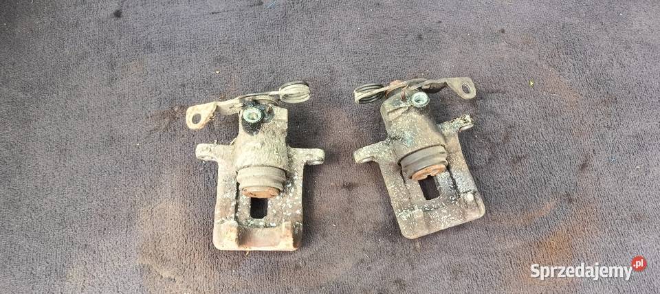 Zaciski Tył Prawy Audi A4 B5 a5