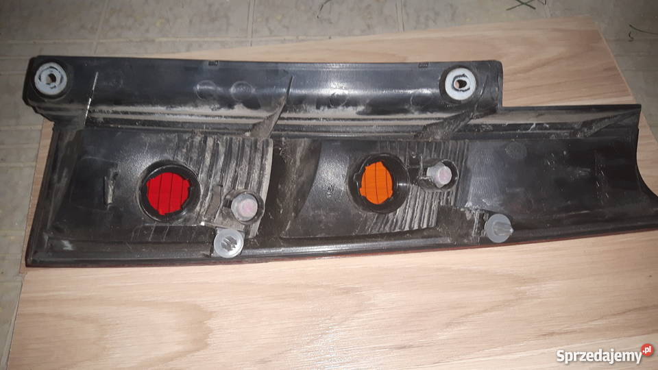 Lampa Tył SuzukiSubaru 100 Krosno sprzedam