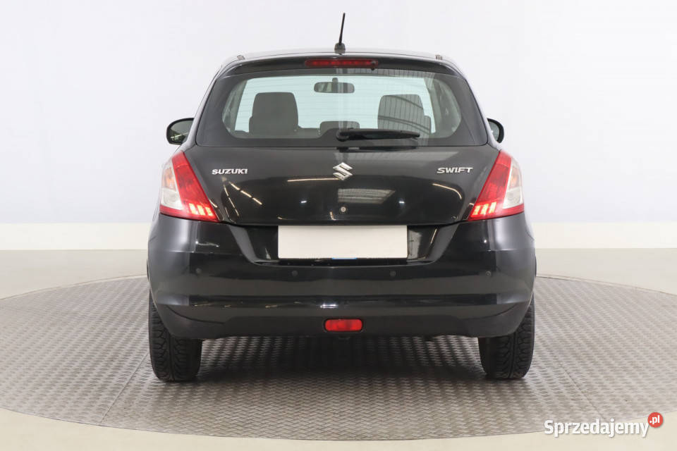 Suzuki Swift 12