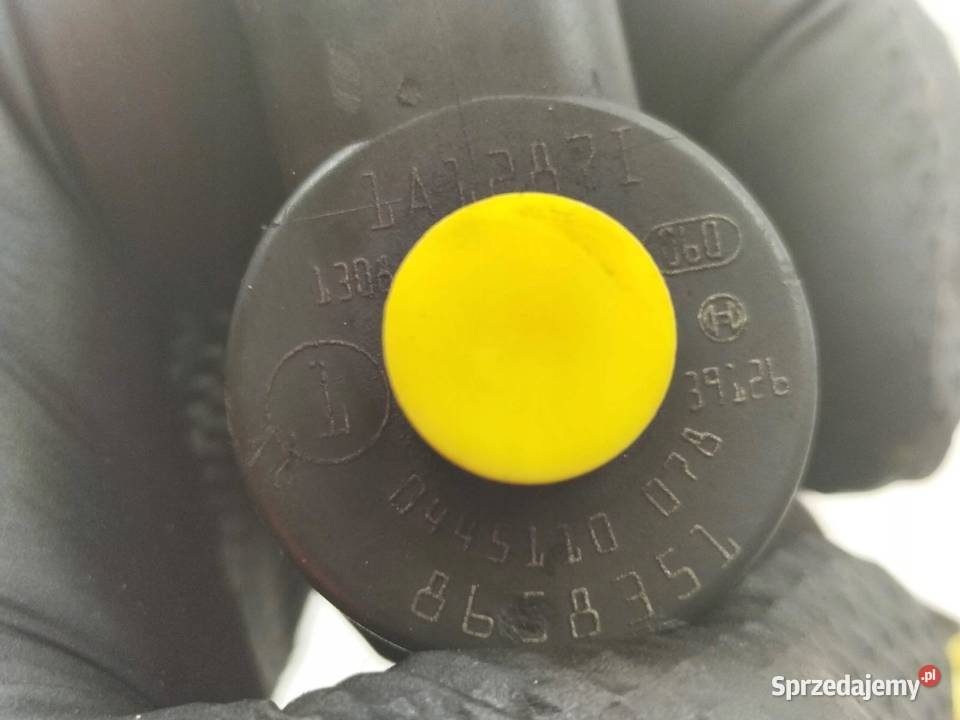 WTRYSKIWACZ 0445110078 8658352 24 D Volvo S60 I