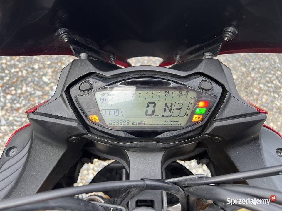 Suzuki gsxs 1000f 2018