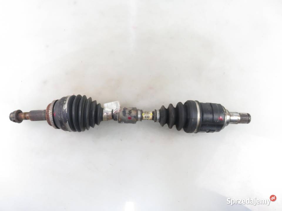 PÓŁOŚ LEWA PRZEDNIA TOYOTA COROLLA Verso 22 D4D sprzedam