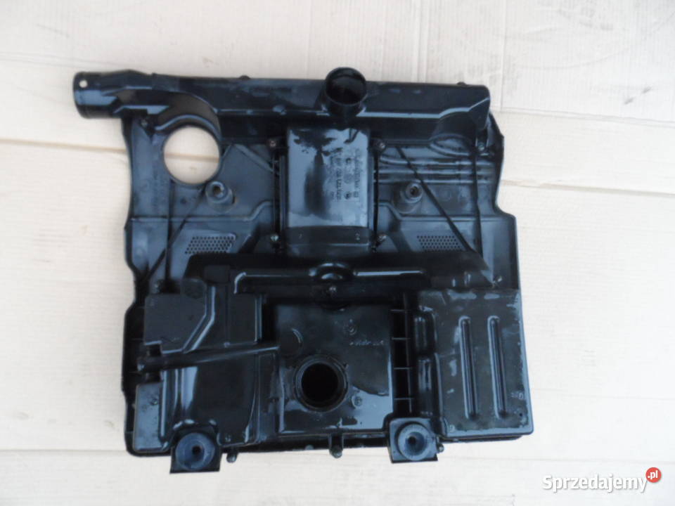 Obudowa filtra powietrza VW Polo Lupo 14 MPI Rok produkcji 2002 Kalisz