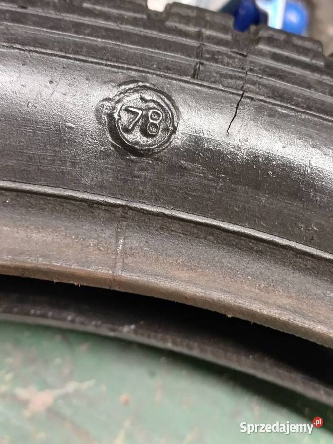 Opony z rocznika orginalne Stomil komar ogar sprzedam