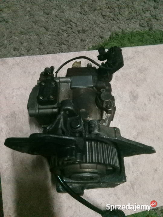 Pompa wtryskowa 19 dti Sierakowice sprzedam