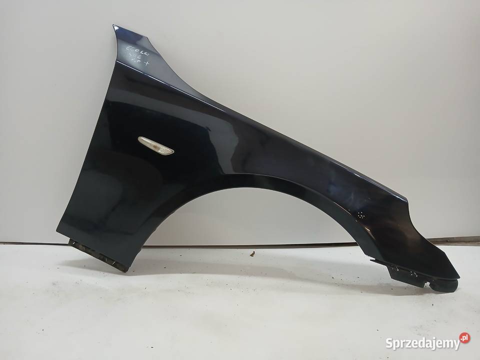 BŁOTNIK PRAWY PRZÓD BMW E60 E61 CARBONSCHWARZ