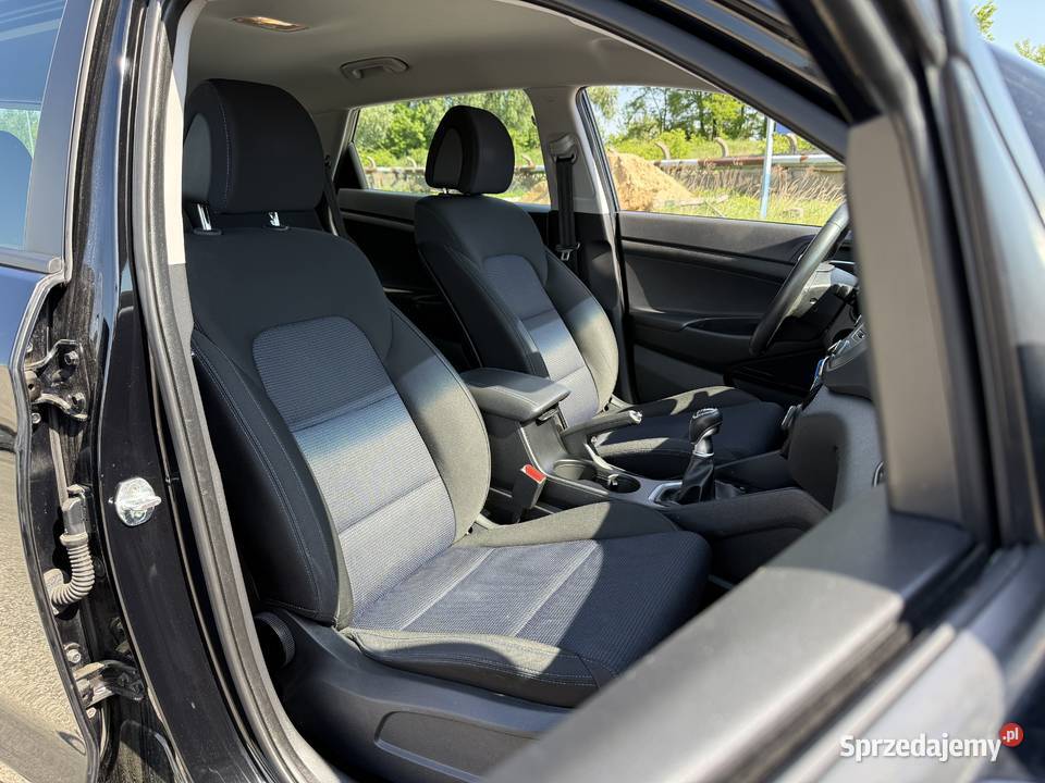 Hyundai Tucson 16 BENZYNA Klimatronik Nawigacja czujnik zmierzchu Konin