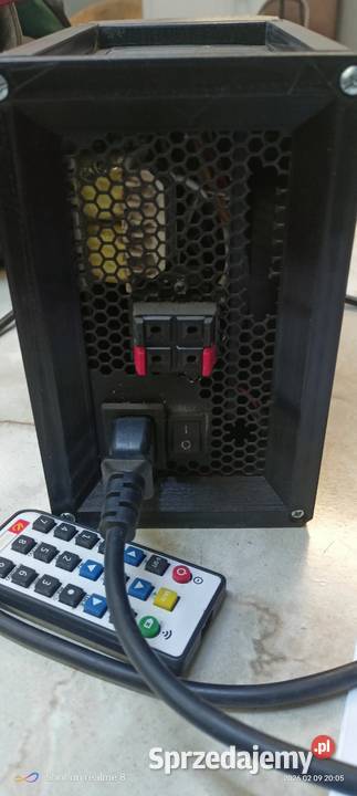 Sprzedam zasilacz regulowany 06V36V 5A sprzedam