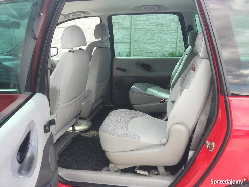 Ford czerwony Strzegom