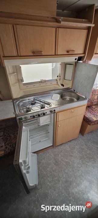 Chateau 380 z 1996 roku o masie własnej 747 dmc Kraków
