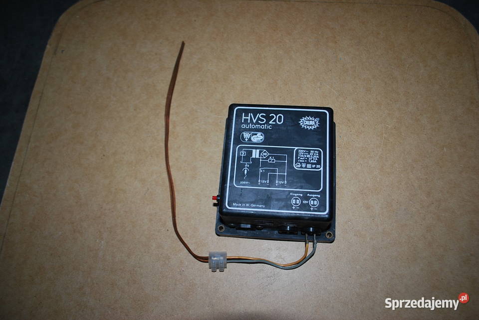 PRZETWORNICAZASILACZ 23012V DO KEMPINGUKAMPERA