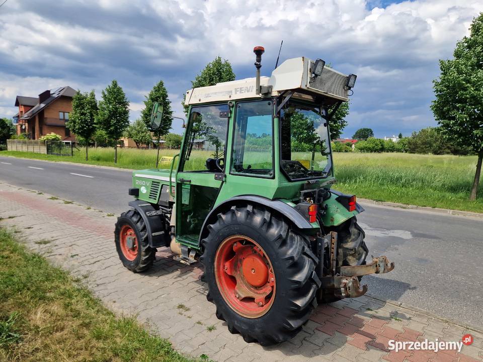 FENDT 260V sadownik sadowniczy 4x4 125 rewers Fendt Zelów