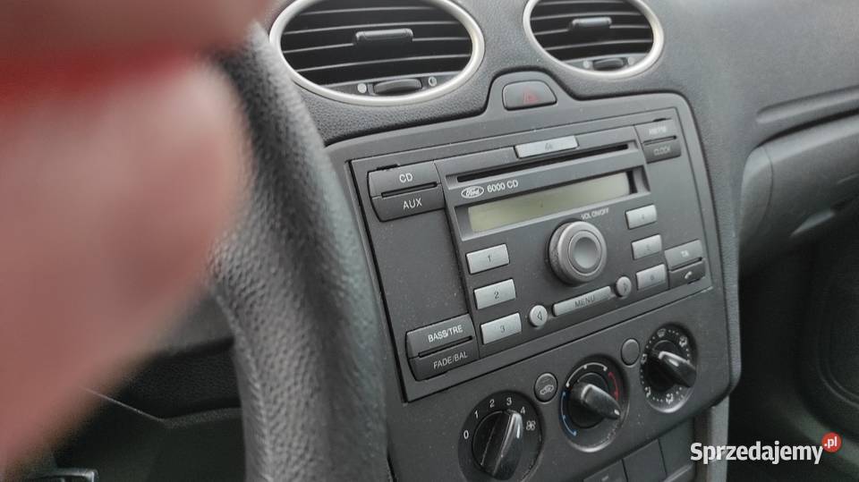 Ford Focus 2006 14 benzyna stan centralny zamek Chodzież