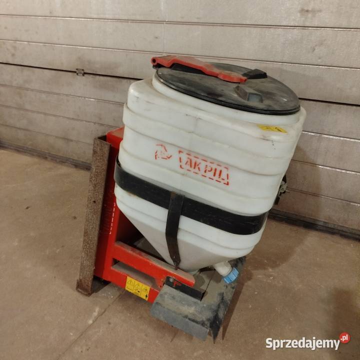 Siewnik poplonu Akpil nieuszkodzony sprzedam