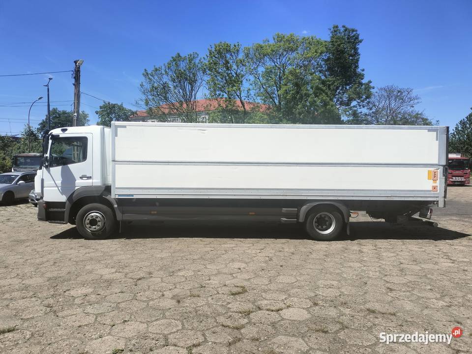 MERCEDES ATEGO 4x2 REGULOWANY KONTENER IZOTERMA Częstochowa