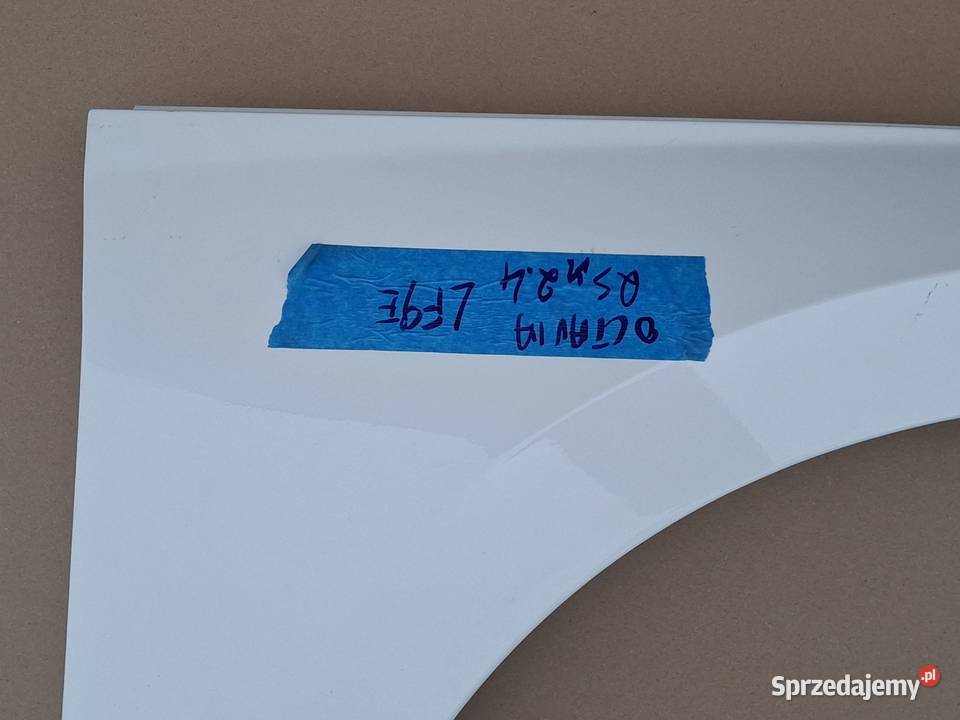 SKODA OCTAVIA 4 IV BŁOTNIK PRAWY PRZÓD PRZEDNI Bieleń