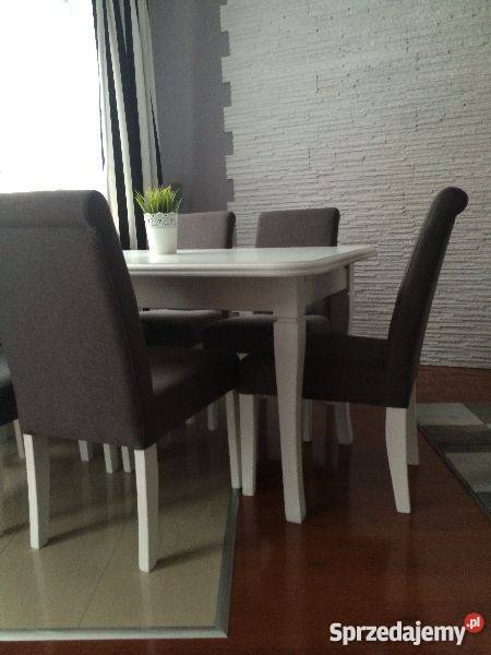 Stół 120x90/210 biały i 4 krzesła tapicerowane wwygodne