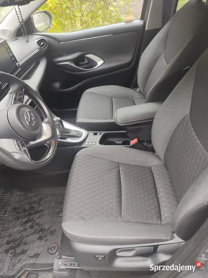 Toyota Yaris Hybrid ComfortStyleTech Poręba