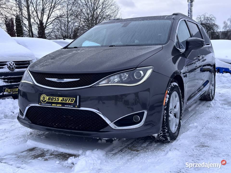 Chrysler Pacifica 2017 Warszawa