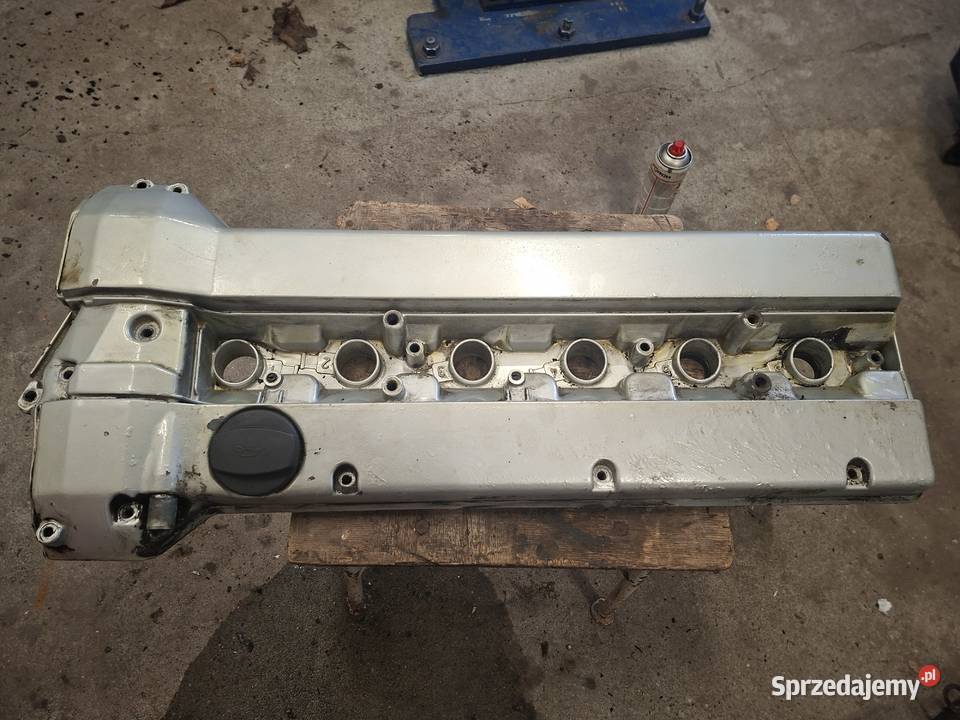 Mercedes w124 m104 pokrywa zaworów 1040160005 Parczew sprzedam