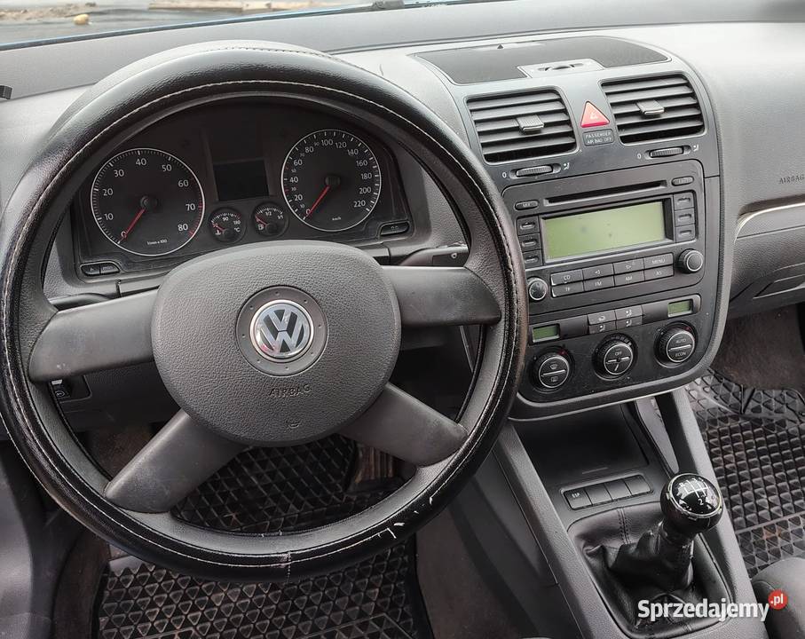 Sprzedam Volkswagen Golf 5 14 benzyna gaz 2004 benzyna+LPG wielkopolskie Konin sprzedam