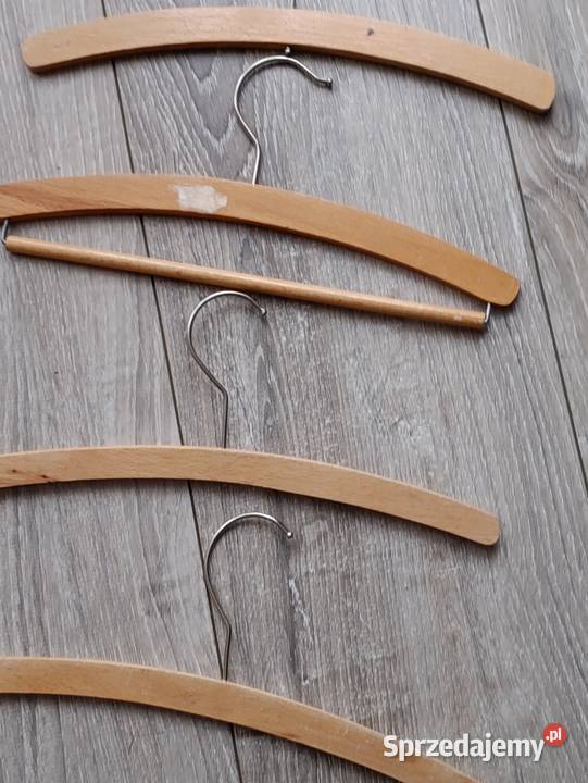 wieszaki drewniane PRL ramiączka 8 sztuk