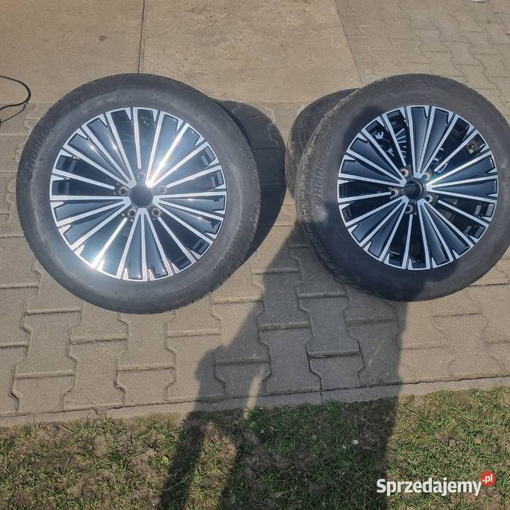 Felgi aluminiowe Passat B8 opony zimowe 23545R18 Olesno