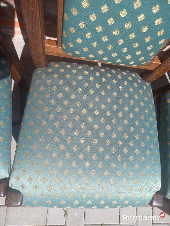 Krzesła dębowe drewniane zmateriałową tapicerką Gawroniec