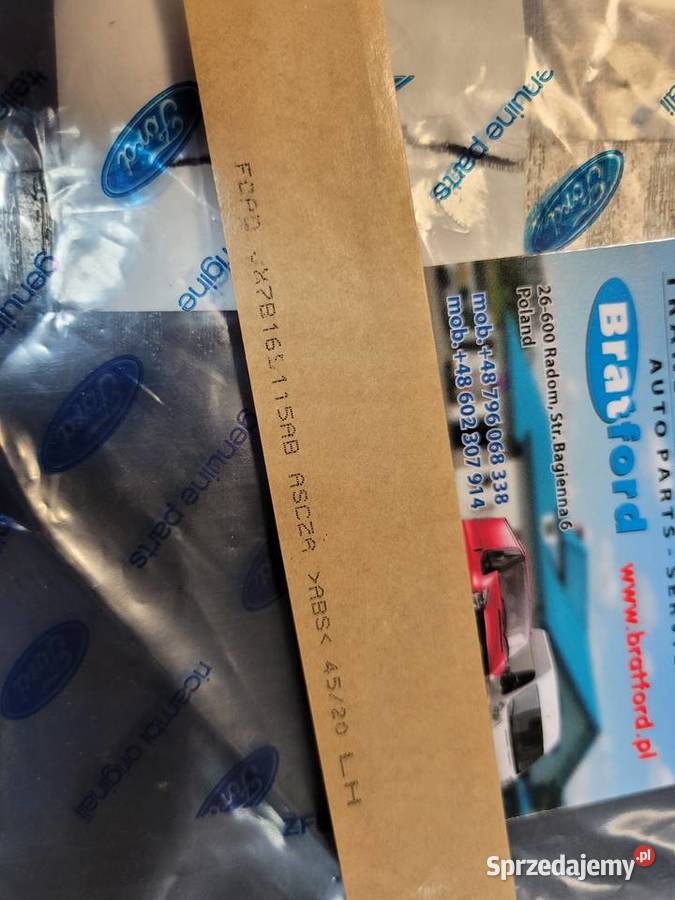 Znaczek Emblemat FORD JX7B16B115AB 2218131 Radom
