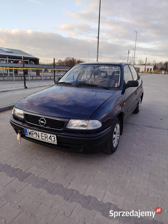 Opel Astra F Classic garażowany