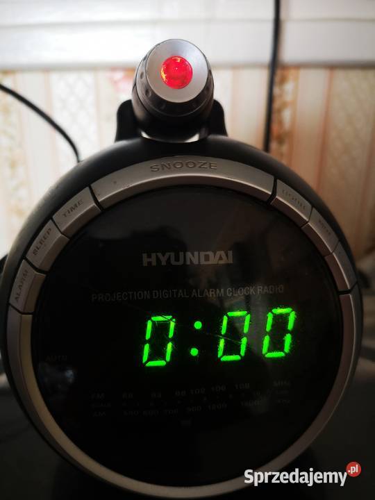 Radio Hyunday kulka z wyświetlaczem godziny na Wałbrzych