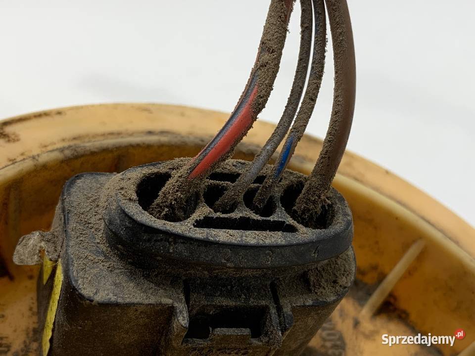 POMPA PALIWA AUDI Q7 4L 7L8919679E 30 233 0616