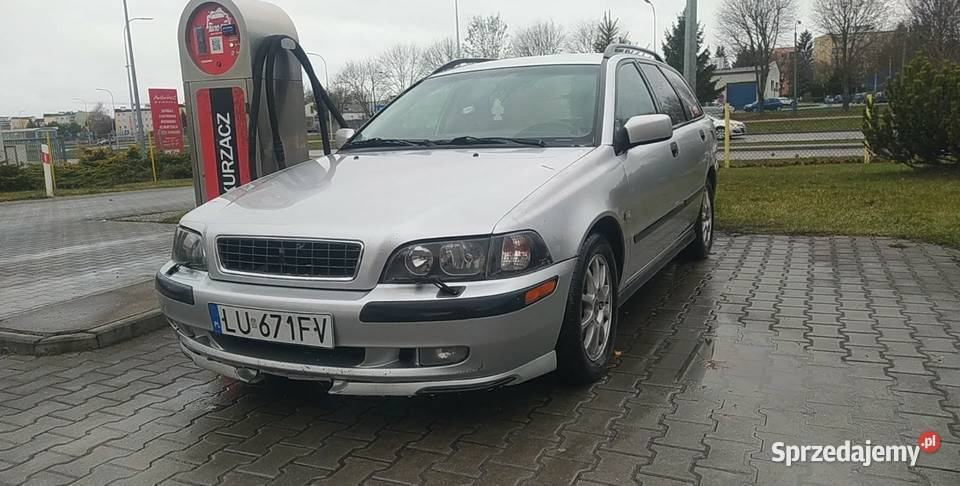 Volvo V40 20t t4 200 2001r sprowadzony sprzedam