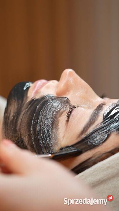 Peeling węglowy młodsza i zdrowsza skóra na co Częstochowa