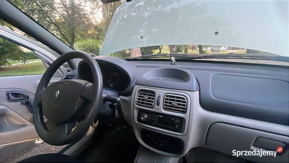 Renault Thalia 14 2002 r Krajowy bez korozji świętokrzyskie Kielce