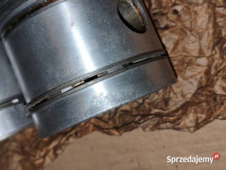 Oryginalne tłoki 7793 z pierścieniami K750 M72 wielkopolskie Leszno