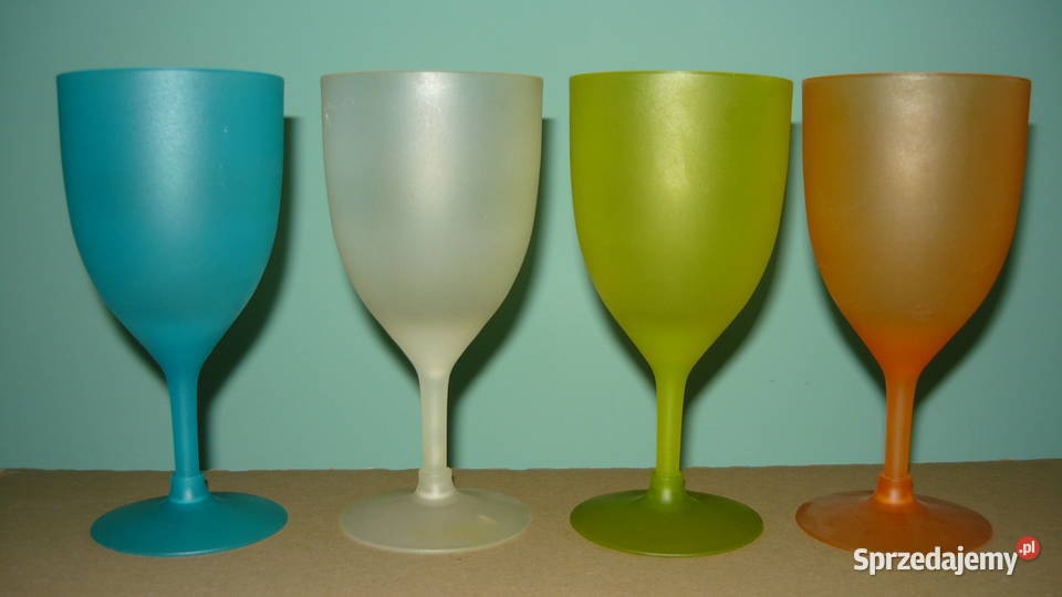 Kieliszki do szampana kolorowe pucharki Sokółka