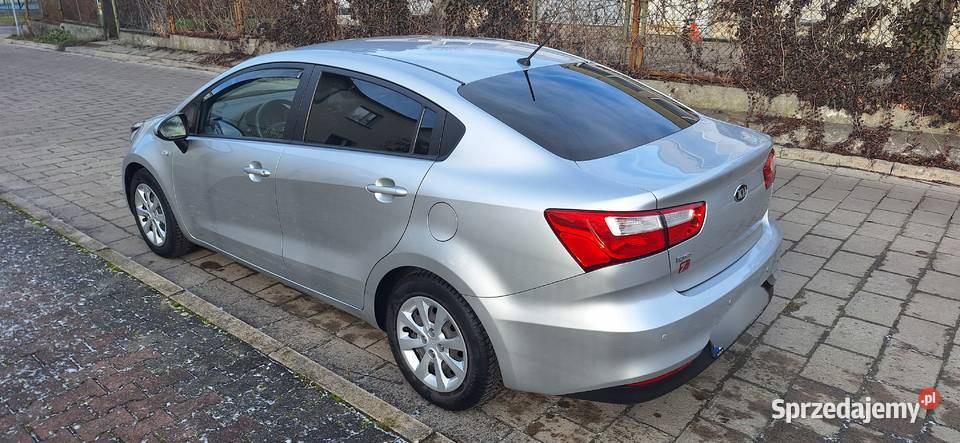 KIA RIO SUPER STAN Sedan 2017r benzyna bmały Krapkowice