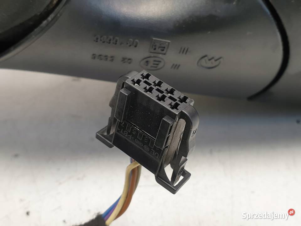 LUSTERKO PRAWE PASAŻERA Skoda Rapid EUR 5 pin