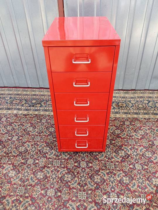 Szafkę sprzedam Borówno