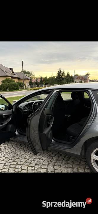 VOLVO V40 16 DIESEL 2015 Kożuchów