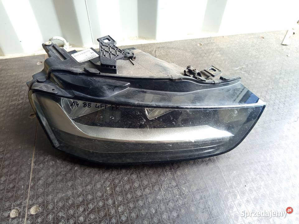 Reflektor prawy AUDI A4 8K orginalny